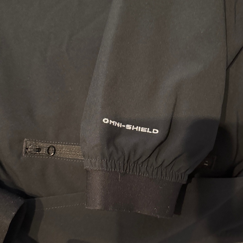 Columbia Black Lightweight Softshell Jacket - image 4